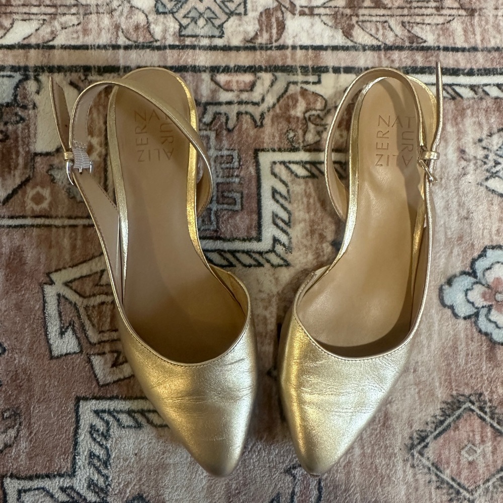 Naturalizer Banks Pointed Toe Flats Dark Gold Leather Size 7